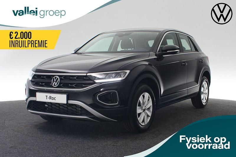 Zwart Nieuw 2025 VW T-Roc Edition SUV | € 29.994 (Super prijs) - Afbeelding 1/4
