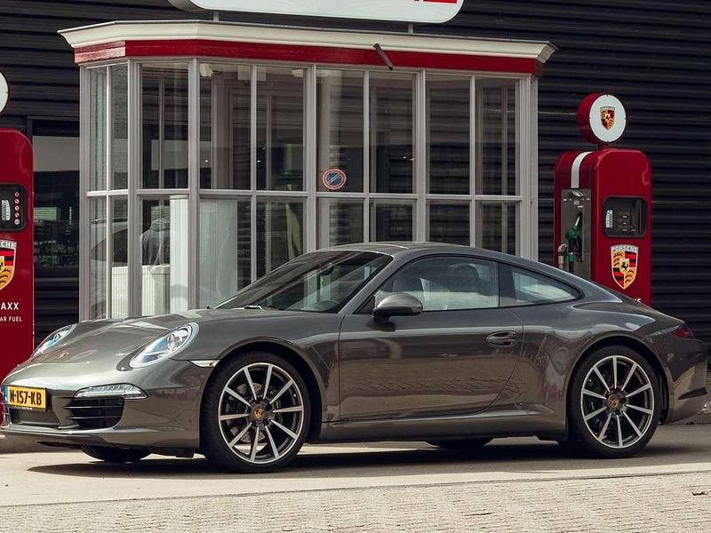 Grijs Gebruikt 2012 Porsche 911 Carrera Coupé | € 72.750 (Duur) - Afbeelding 1/4