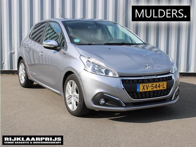 Grijs Gebruikt 2019 Peugeot 208 Signature Sky Hatchback | € 11.435 (Eerlijke prijs) - Afbeelding 1/4