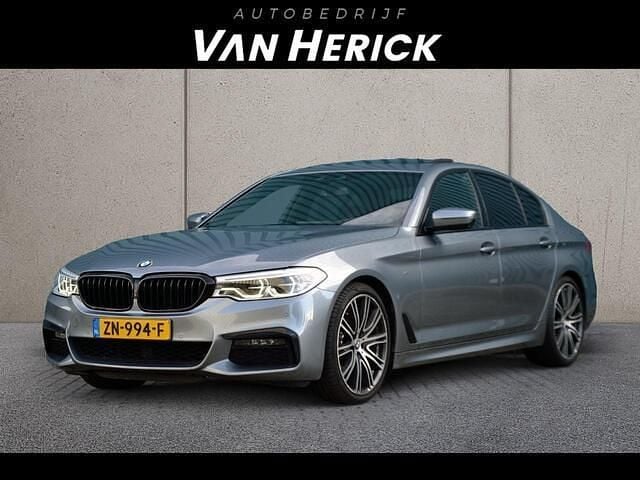 Grijs Gebruikt 2019 BMW 520 Executive Sedan | € 27.745 (Goede deal) - Afbeelding 1/4