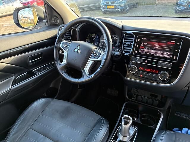 Occasion Mitsubishi Outlander Intense 135 PK (99 kW) 2019 Wit SUV