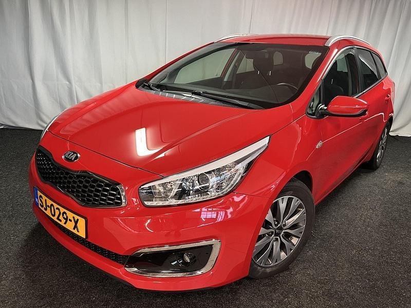 Rood Gebruikt 2018 Kia Ceed Stationwagen | € 9.999 (Super prijs) - Afbeelding 1/4