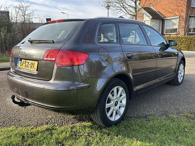 Occasion Audi A3 Sportback Ambiente 150 PK (110 kW) 2006 Grijs Hatchback