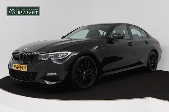 Zwart Gebruikt 2020 BMW 320 Executive Sedan | € 27.945 (Eerlijke prijs) - Afbeelding 1/4