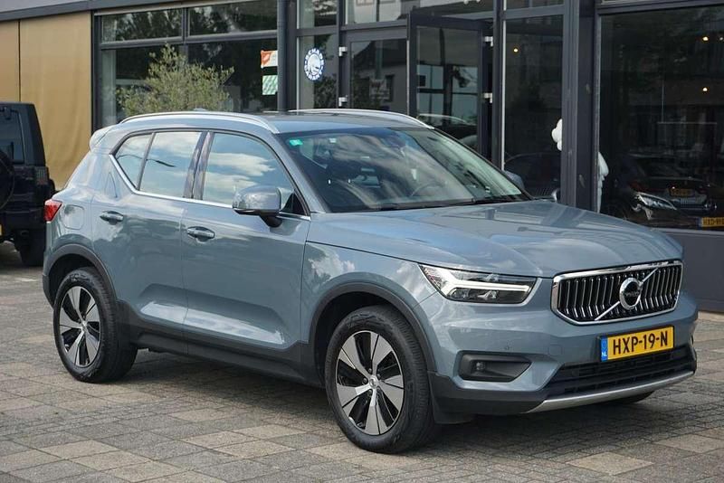 Grijs Gebruikt 2021 Volvo XC40 Inscription SUV | € 26.980 (Super prijs) - Afbeelding 1/4