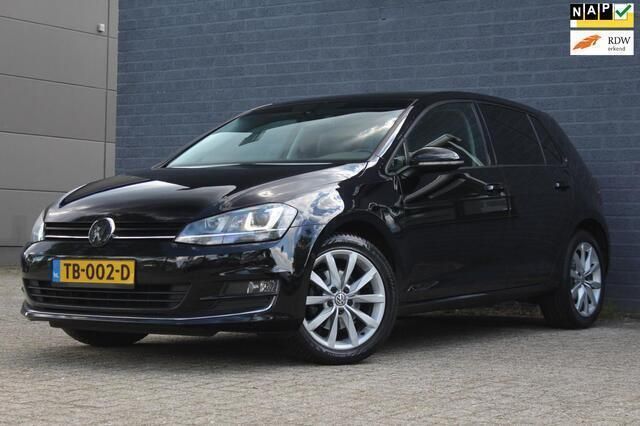 Zwart Gebruikt 2013 VW Golf VII Highline Hatchback | € 10.950 (Eerlijke prijs) - Afbeelding 1/4