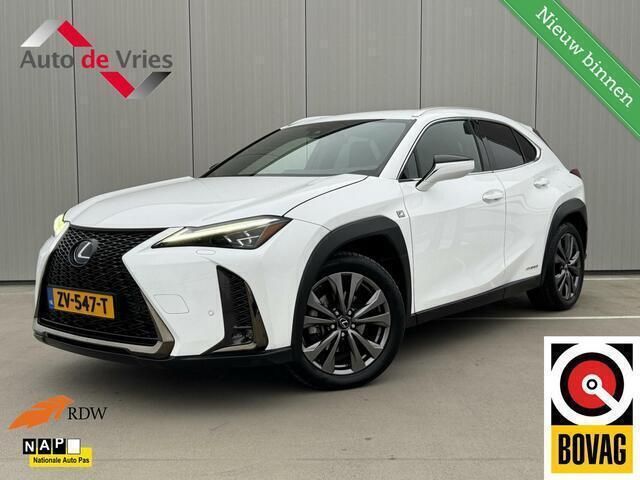 Wit Gebruikt 2019 Lexus UX 250h Sport Line SUV | € 29.850 (Goede deal) - Afbeelding 1/4