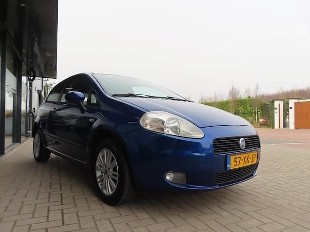 Occasion Fiat Grande Punto Dynamic 77 PK (56 kW) 2007 Blauw Hatchback