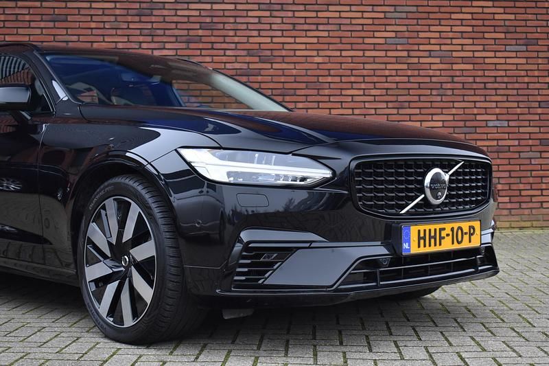 Occasion Volvo V90 Ultra 456 PK (335 kW) 2025 Zwart Stationwagen
