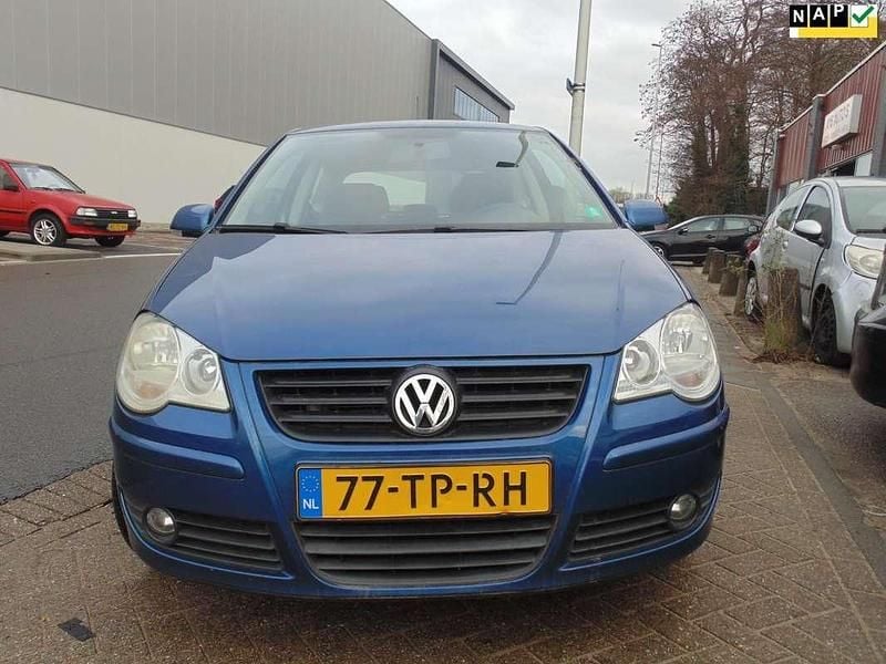 Blauw Occasion 2007 VW Polo Hatchback | € 2.650 (Eerlijke prijs) - Afbeelding 1/4
