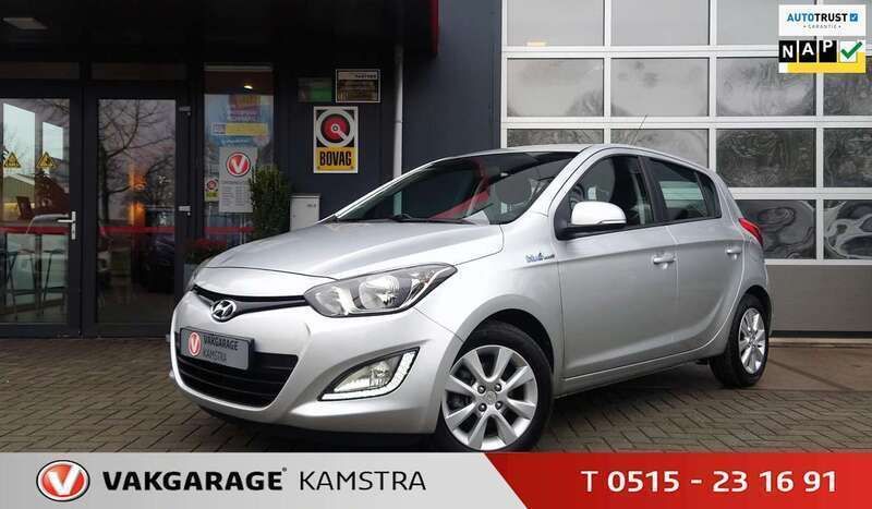 Grijs Gebruikt 2015 Hyundai i20 Hatchback | € 7.950 (Eerlijke prijs) - Afbeelding 1/3