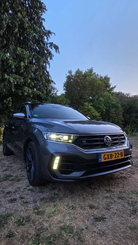 Grijs Gebruikt 2021 VW T-Roc R SUV | € 42.450 (Eerlijke prijs) - Afbeelding 1/4