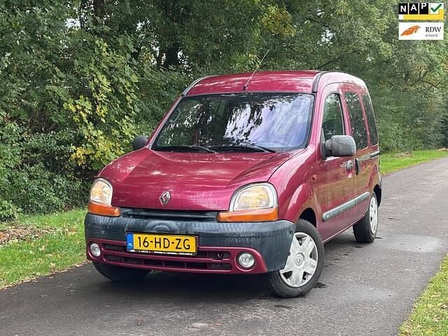 Rood Gebruikt 2001 Renault Kangoo MPV | € 2.975 (Eerlijke prijs) - Afbeelding 1/4