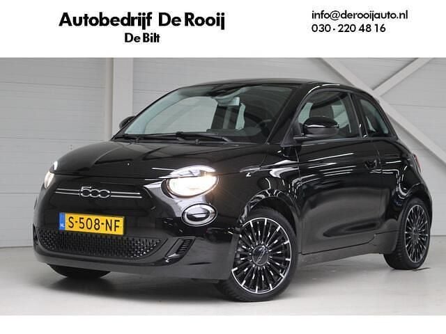 Zwart Occasion 2023 Fiat 500e Icon Hatchback | € 16.500 (Super prijs) - Afbeelding 1/4