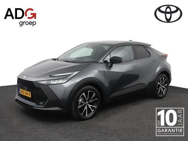 Grijs Gebruikt 2024 Toyota C-HR SUV | € 32.950 (Super prijs) - Afbeelding 1/4