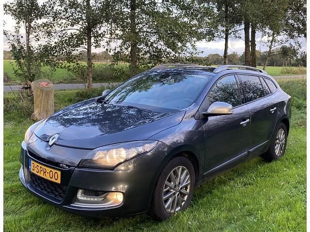 Grijs Gebruikt 2013 Renault Mégane GT Line GT-Line Stationwagen | € 3.950 (Goede deal) - Afbeelding 1/4