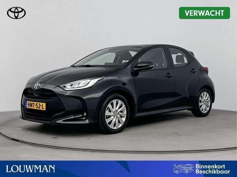Zwart Gebruikt 2022 Toyota Yaris Hybrid Limited Hatchback | € 22.945 (Eerlijke prijs) - Afbeelding 1/3