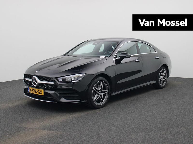 Zwart Gebruikt 2022 Mercedes CLA250 AMG line Sedan | € 34.400 (Eerlijke prijs) - Afbeelding 1/4