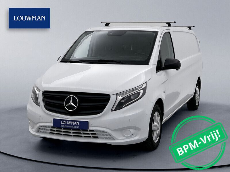 Wit Gebruikt 2021 Mercedes Vito MPV | € 28.245 (Eerlijke prijs) - Afbeelding 1/4