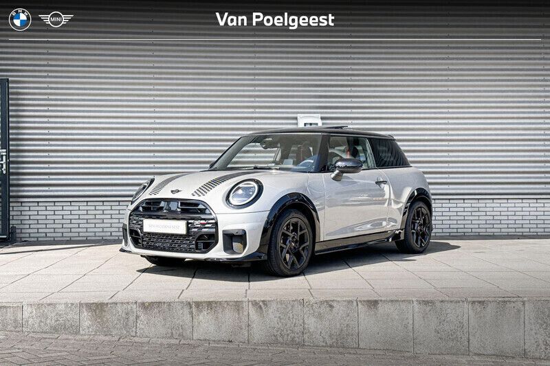 Melting silver Gebruikt 2024 Mini Cooper Hatchback | € 34.900 (Duur) - Afbeelding 1/4
