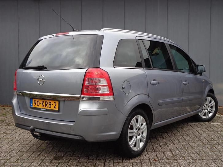 Occasion Opel Zafira Cosmo 140 PK (102 kW) 2010 Grijs (metallic) MPV