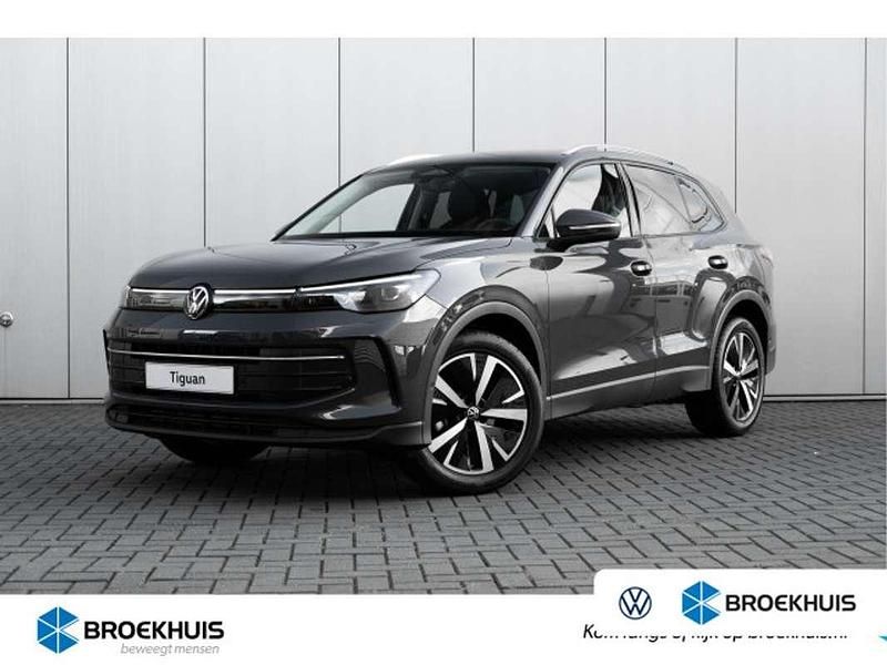 Grijs Gebruikt 2025 VW Tiguan Pro SUV | € 43.900 (Goede deal) - Afbeelding 1/4