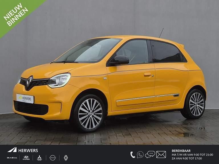 (eqd) jaune mango Occasion 2023 Renault Twingo Intens Hatchback | € 14.435 (Eerlijke prijs) - Afbeelding 1/4