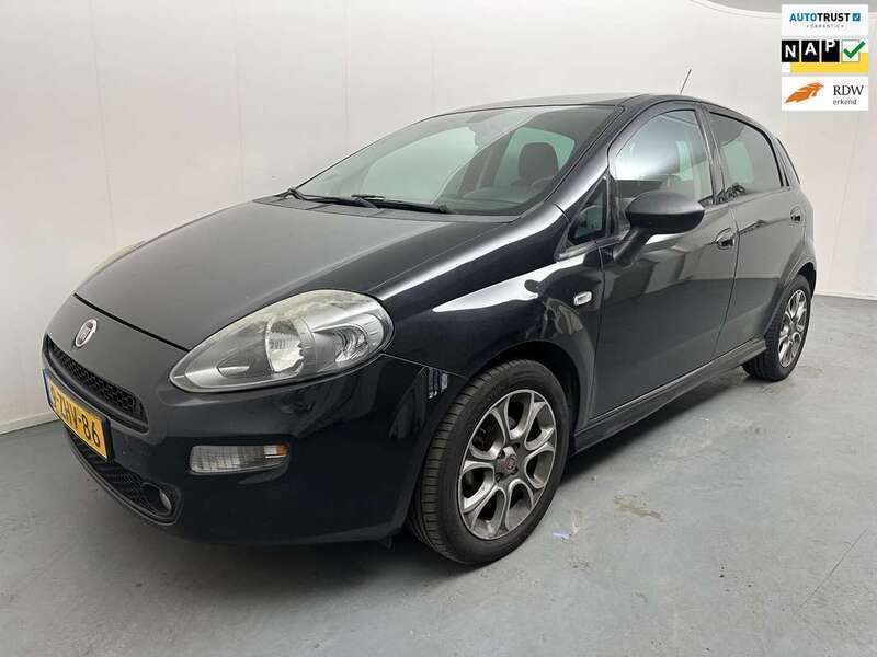 Zwart Gebruikt 2014 Fiat Punto Evo Lounge Hatchback | € 4.900 (Eerlijke prijs) - Afbeelding 1/4