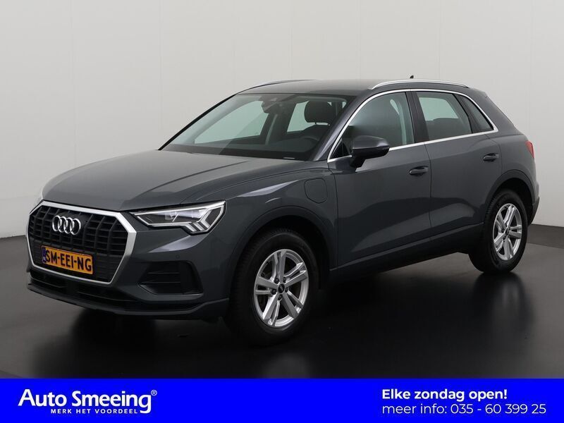 Grijs Gebruikt 2022 Audi Q3 Business SUV | € 35.895 (Eerlijke prijs) - Afbeelding 1/4