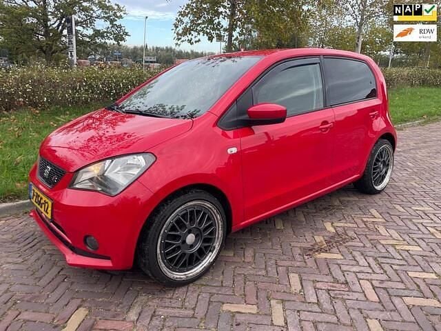 Rood Gebruikt 2015 Seat Mii Sport Hatchback | € 2.350 (Super prijs) - Afbeelding 1/4