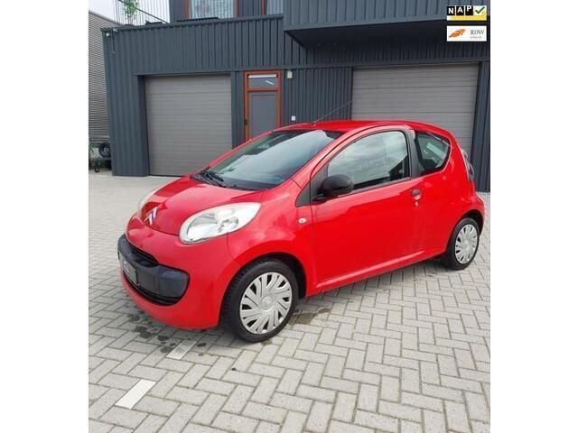 Rood Occasion 2007 Citroën C1 Hatchback | € 1.200 (Goede deal) - Afbeelding 1/4
