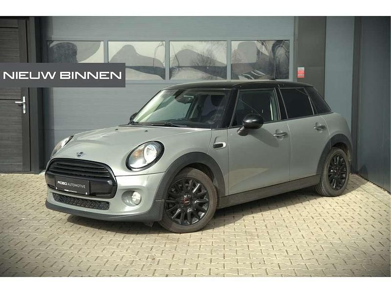 Occasion Mini Cooper 136 PK (100 kW) 2018 Grijs (metallic) Hatchback