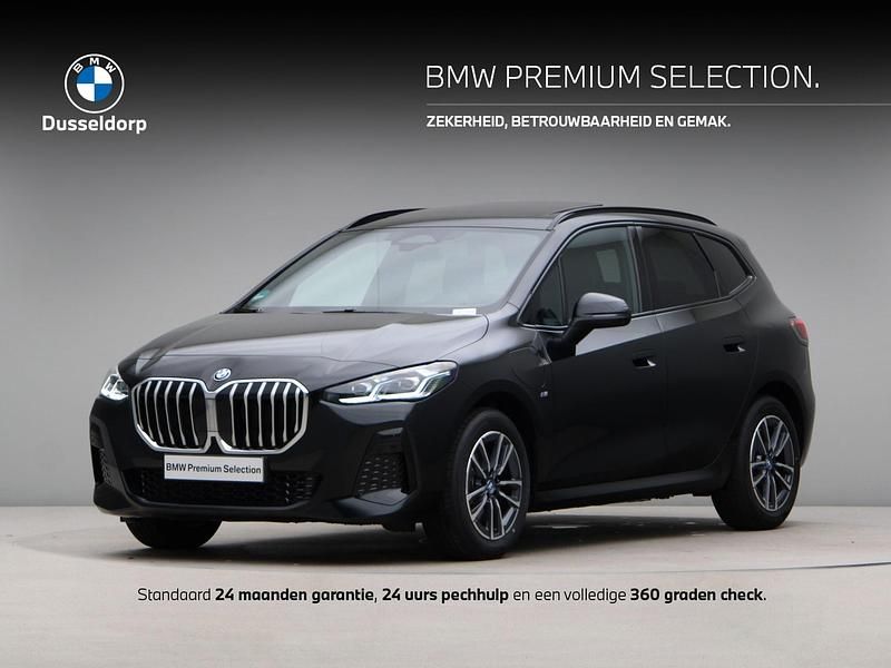 Zwart Gebruikt 2024 BMW 230 M Sport Stationwagen | € 49.950 (Eerlijke prijs) - Afbeelding 1/4