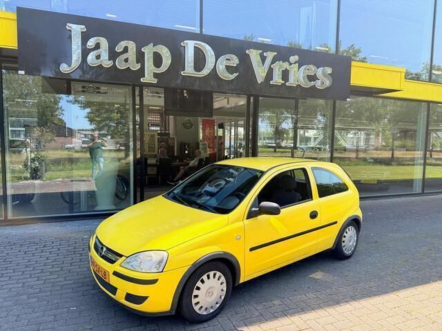 Geel Gebruikt 2006 Opel Corsa Hatchback | € 1.750 (Iets duurder) - Afbeelding 1/4