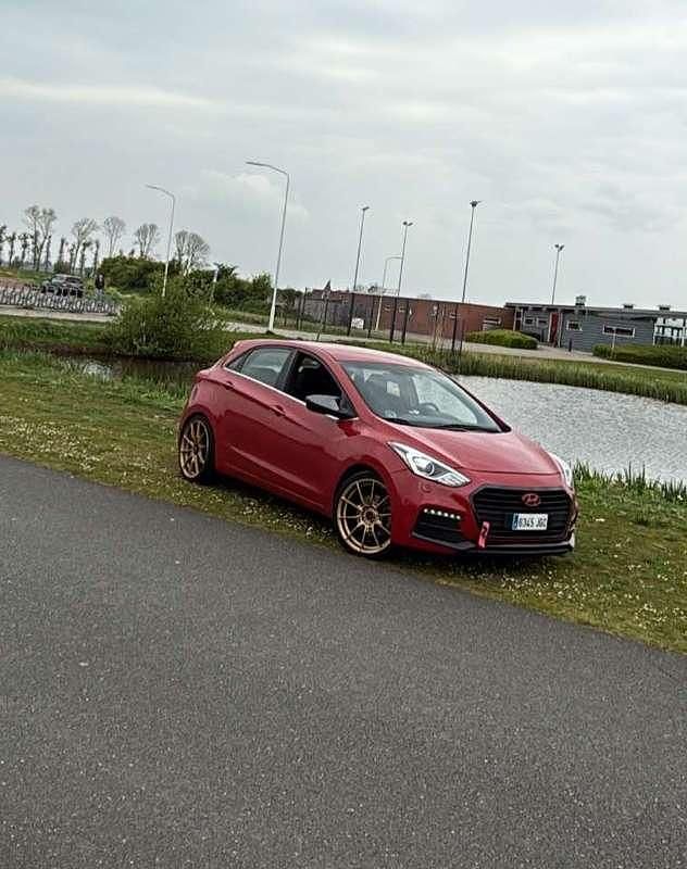 Gebruikt 2015 Hyundai i30 | € 13.000 - Afbeelding 1/4