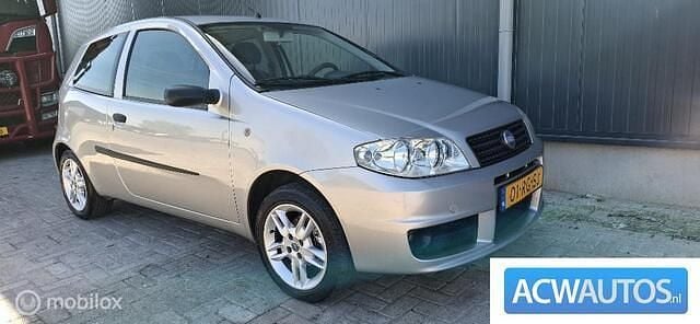 Grijs Gebruikt 2005 Fiat Punto Hatchback | € 500 (Super prijs) - Afbeelding 1/4