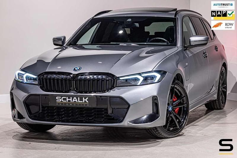 Occasion BMW 320e M Sport 163 PK (119 kW) 2024 Grijs (metallic) Stationwagen