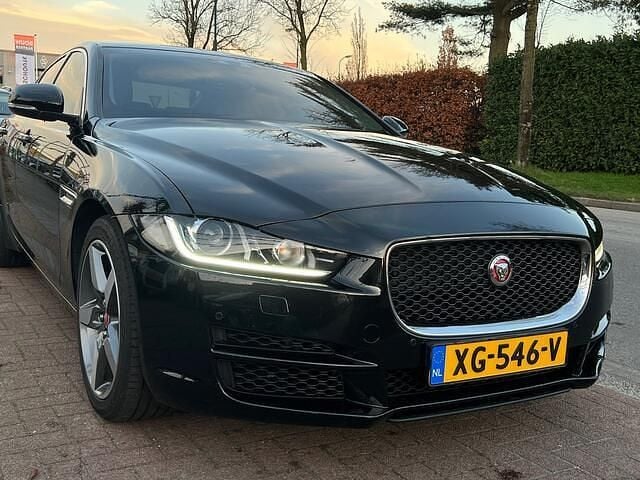 Occasion Jaguar XE Pure 200 PK (147 kW) 2019 Zwart Sedan