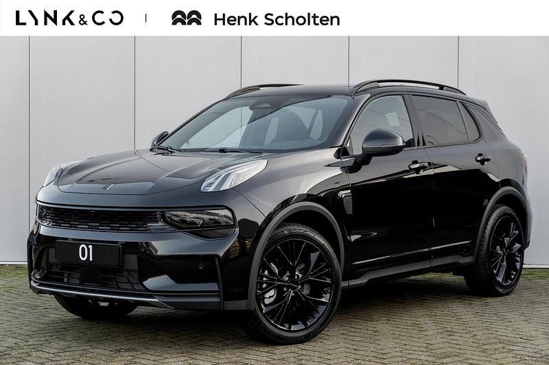 Zwart Gebruikt 2025 Lynk & Co 01 SUV | € 45.290 - Afbeelding 1/4