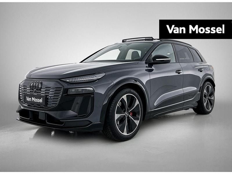 Grijs Occasion 2024 Audi Q6 e-tron Performance SUV | € 71.900 (Eerlijke prijs) - Afbeelding 1/4