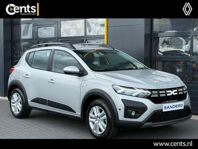 Grijs Occasion 2024 Dacia Sandero Expression Hatchback | € 17.900 (Eerlijke prijs) - Afbeelding 1/4