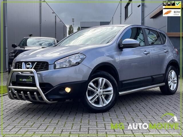 Grijs, metallic lak Gebruikt 2011 Nissan Qashqai Acenta SUV | € 7.440 (Eerlijke prijs) - Afbeelding 1/4