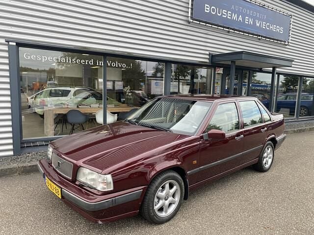 Rood Gebruikt 1992 Volvo 850 Sedan | € 5.500 - Afbeelding 1/4