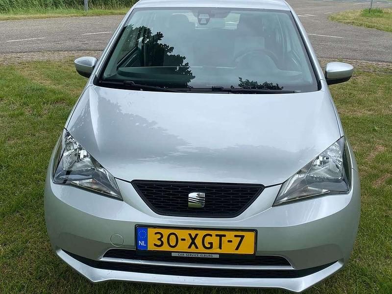 Zilver Gebruikt 2012 Seat Mii Style Hatchback | € 3.950 (Iets duurder) - Afbeelding 1/4