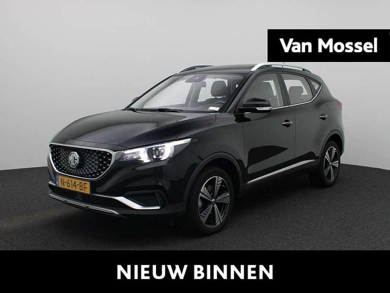 Zwart Gebruikt 2021 MG ZS Luxury Sedan | € 14.945 (Goede deal) - Afbeelding 1/4