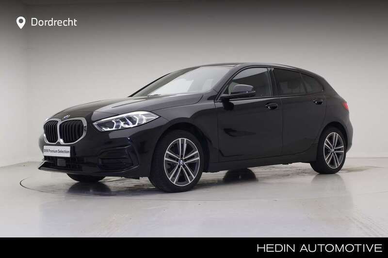 Zwart Gebruikt 2023 BMW 118 Sport Line Hatchback | € 33.895 (Duur) - Afbeelding 1/3