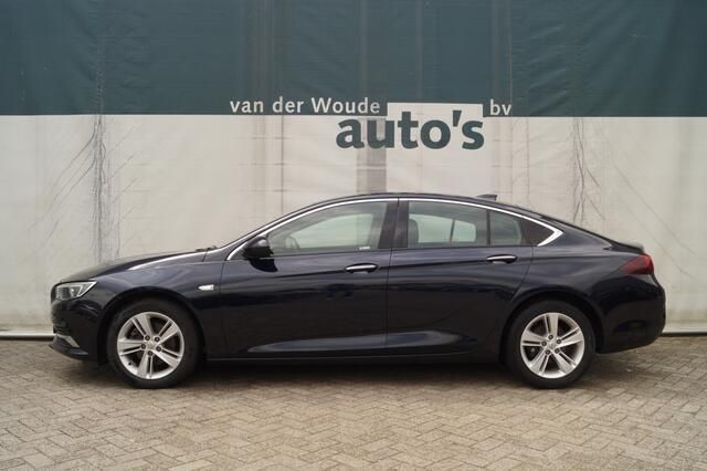 Blauw Gebruikt 2018 Opel Insignia Business Hatchback | € 12.900 (Eerlijke prijs) - Afbeelding 1/4