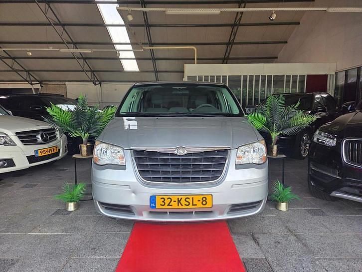 Grijs Gebruikt 2007 Chrysler Town & Country Van | € 2.999 - Afbeelding 1/3