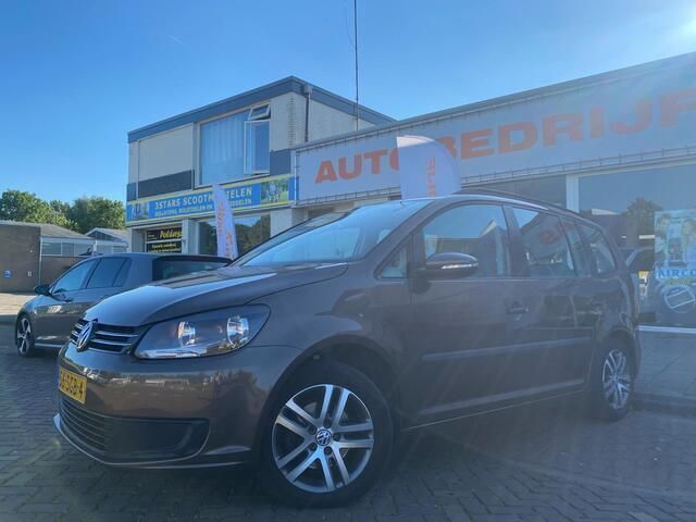 Bruin Gebruikt 2011 VW Touran Trendline MPV | € 6.950 (Eerlijke prijs) - Afbeelding 1/4