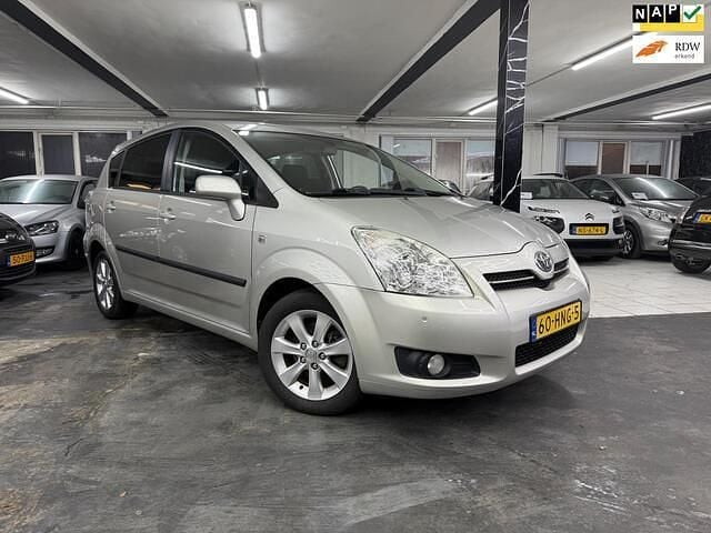 Grijs Occasion 2009 Toyota Verso Luna MPV | € 7.999 (Eerlijke prijs) - Afbeelding 1/4